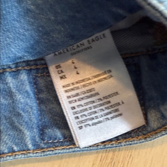 Distressed Denim Women Shorts 💜✝️ - Picture 8 of 8